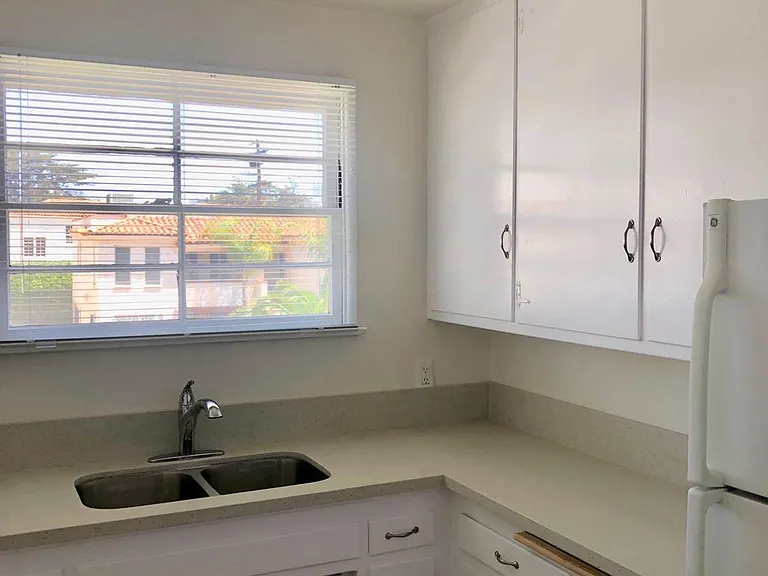 1217 S Holt Ave #5 — Photo 15