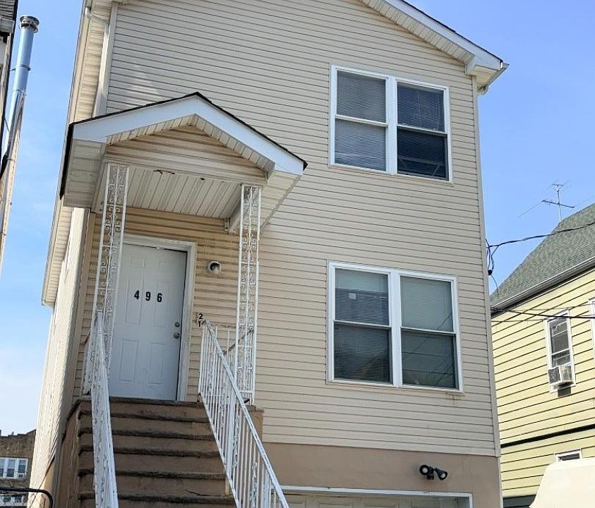 1st image of 496 E 24Th St