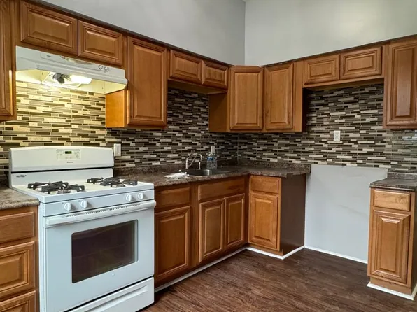 164 Grant Avenue image 1 of 4