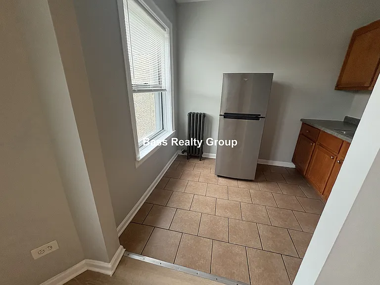 1719 W Estes Ave #304 — Photo 5