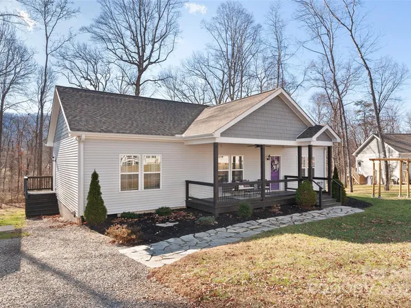 349 Ridge View Dr, Clyde, NC 28721