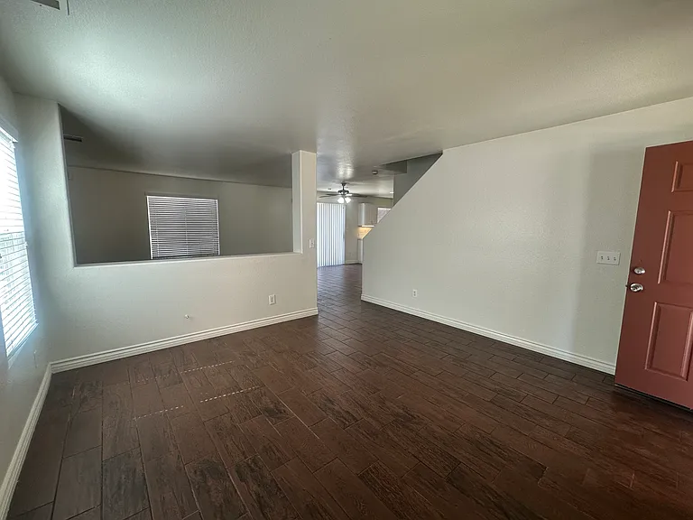 14073 Mare Ln — Photo 2