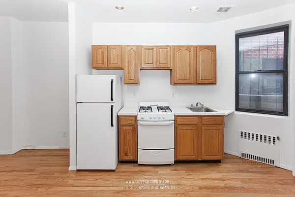 Rented by Copperwood Real Estate | media 22