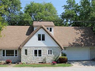 210 Iowa St, Denver, IA 50622