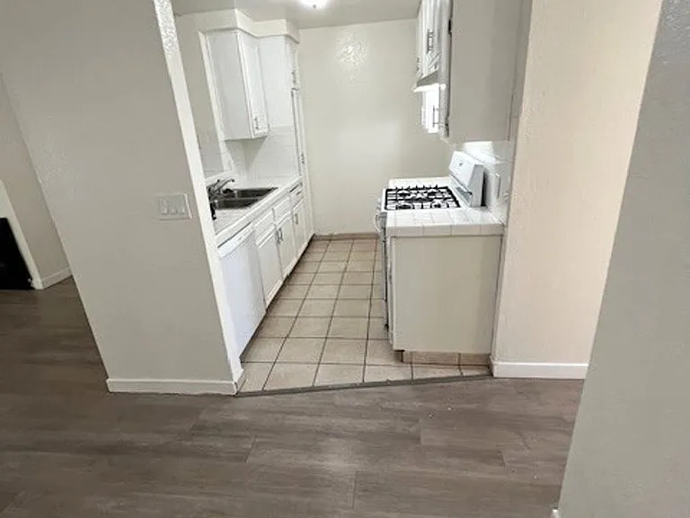 9929 Sepulveda Blvd — Photo 10