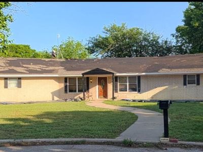 202 Holly Pl, Walters, OK, 73572