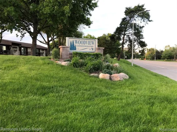 7640 Woodview St APT 2, Westland, MI 48185