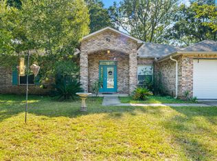 57 S Pleasant Dr, Defuniak Springs, FL 32435