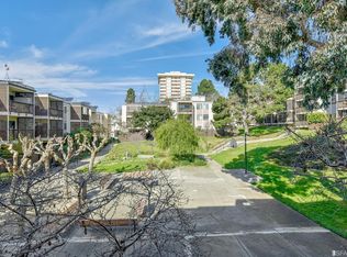 35 Western Shore Ln APT 3, San Francisco, CA