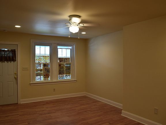 2nd image of 128 Railroad St