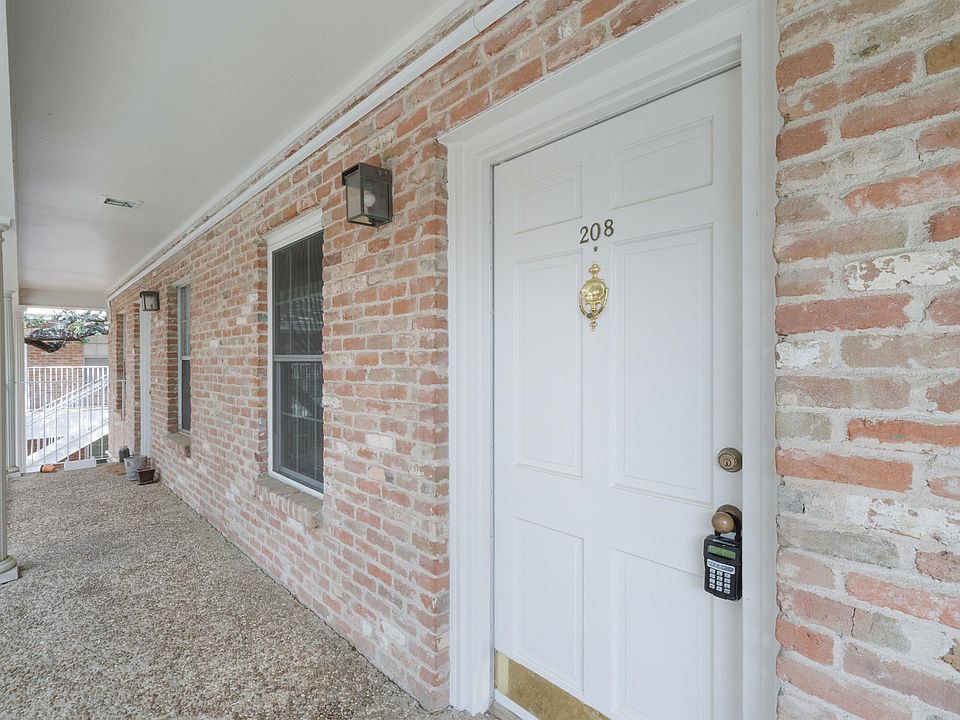 1st image of 1240 Barton Hills Dr Unit 208-1