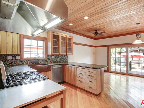 5th image of 3990 Marcasel Ave