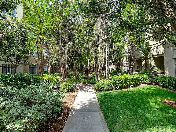 4th image of 24585 Town Center Dr APT 4307
