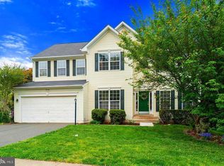 354 Hidden Creek Ln, Warrenton, VA 20186