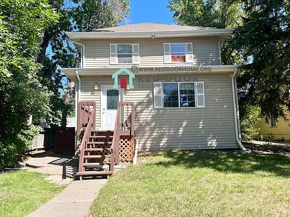 2nd image of 1209 2nd Ave S #3