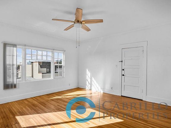 4th image of 401 Juniper St #302