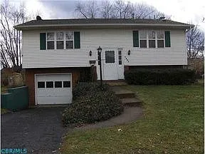 5007 Gunston Dr photo 1