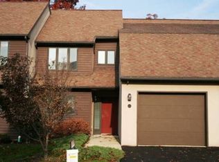 63 Hawk Valley Ln, Denver, PA 17517