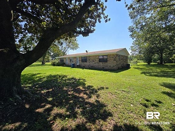 3rd image of 4841 Bowden St