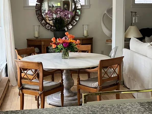 (undisclosed Address), Falmouth, ME 04105