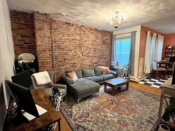 2nd image of 42 Phillips St