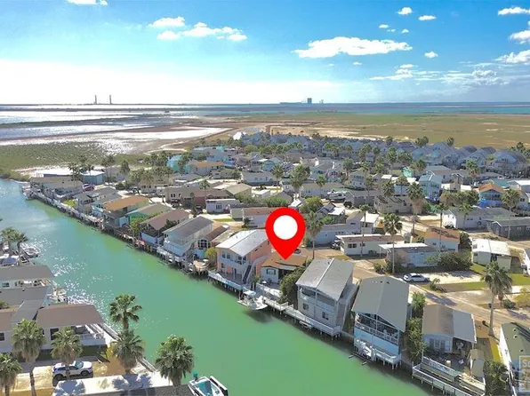 677 E Clam Cir, Port Isabel, TX 78578