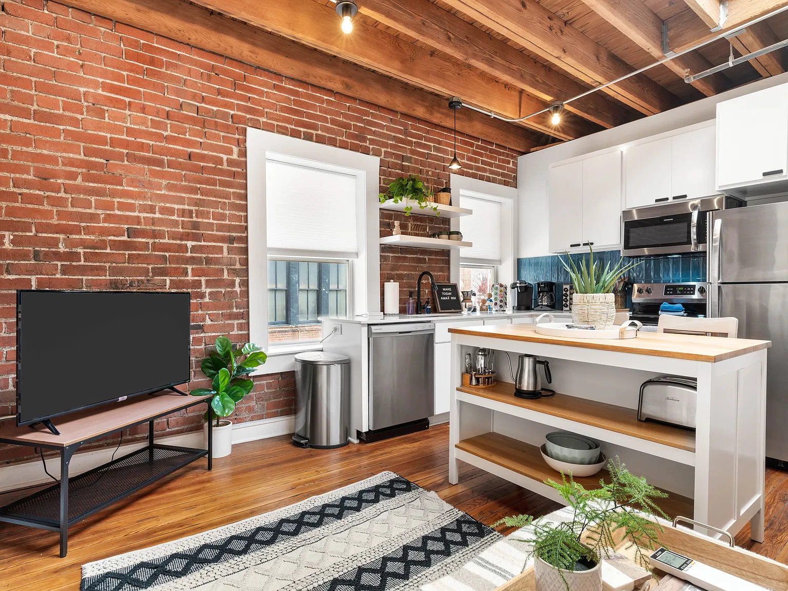 1 bed, 567 sqft, $1,700 — Photo 4