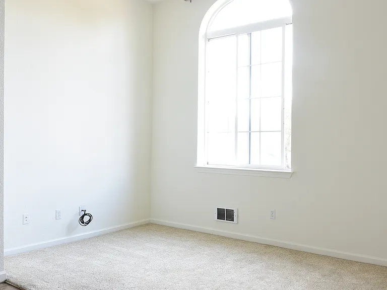 516 Martha St #207 — Photo 4