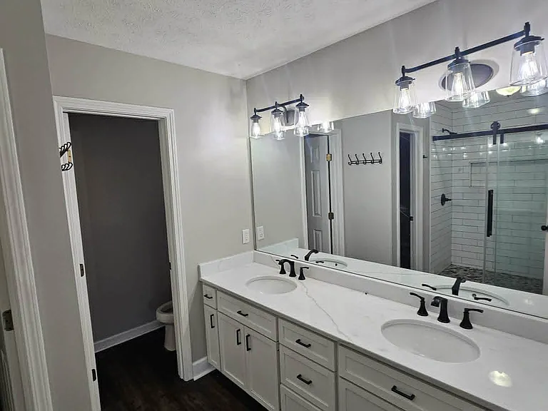 301 Lakeside Dr — Photo 14