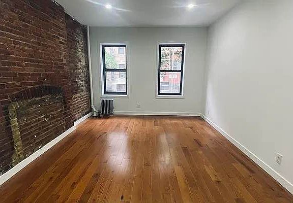 3rd image of 229 Mott St #1