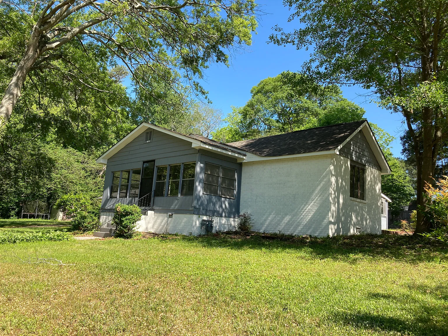 3 bed, 1180 sqft, $1,550 — Photo 1