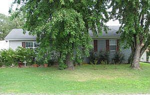 1st image of 1405 S Houston Ave