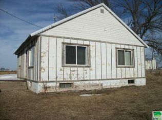 801 Highway 3, Cleghorn, IA 51014