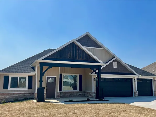 662 Summer Ln, Prairie Grove, AR 72753