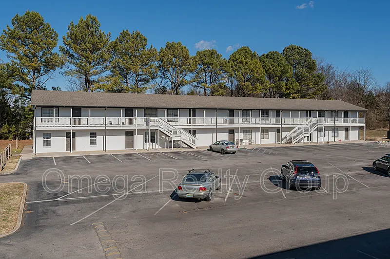 The Cove Apartments — Photo 2