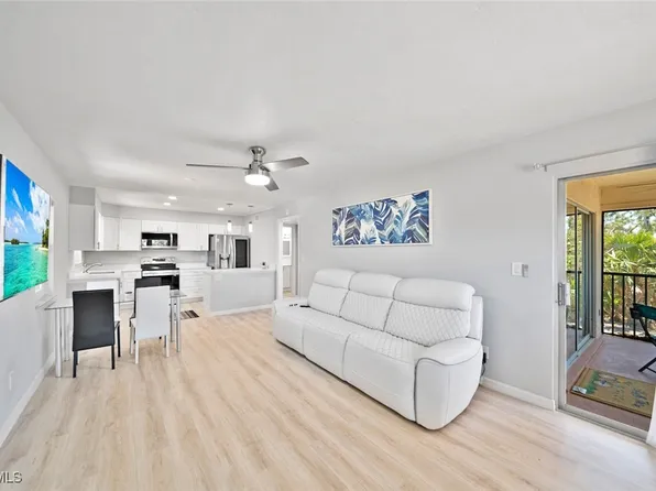 16881 Davis Rd APT 721, Fort Myers, FL 33908