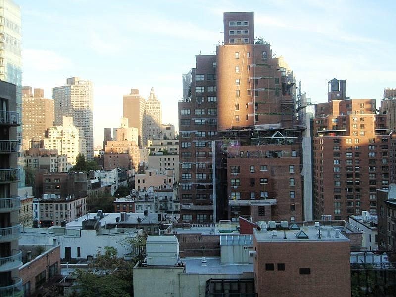1st image of 209 E 51st St #12D