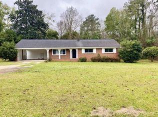 512 E Mitchell St, Adel, GA 31620