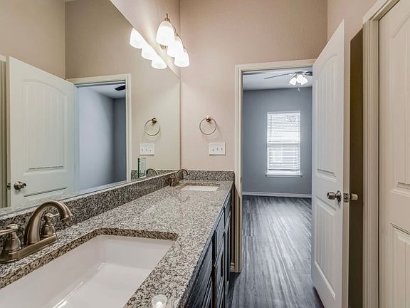 4th image of 720 N Church St #8