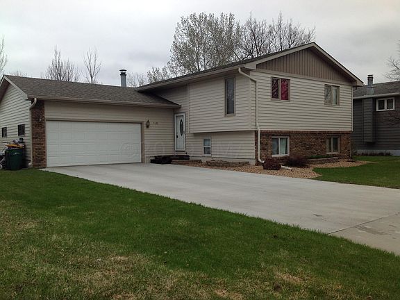 3rd image of 518 18th Ave N