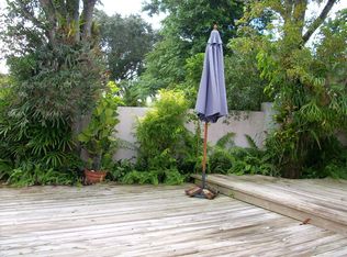 233 Davis Rd, Palm Springs, FL 33461