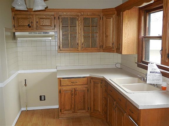 2nd image of 1707 Barham Ave