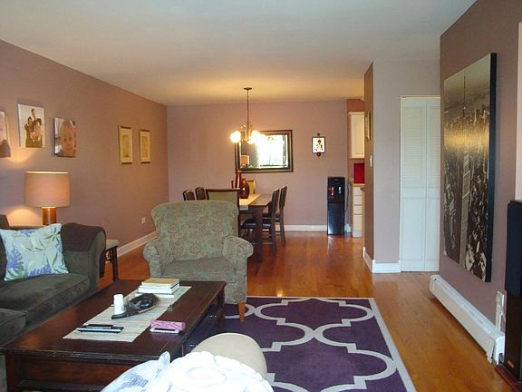 5th image of 8905 Knight Ave APT 301