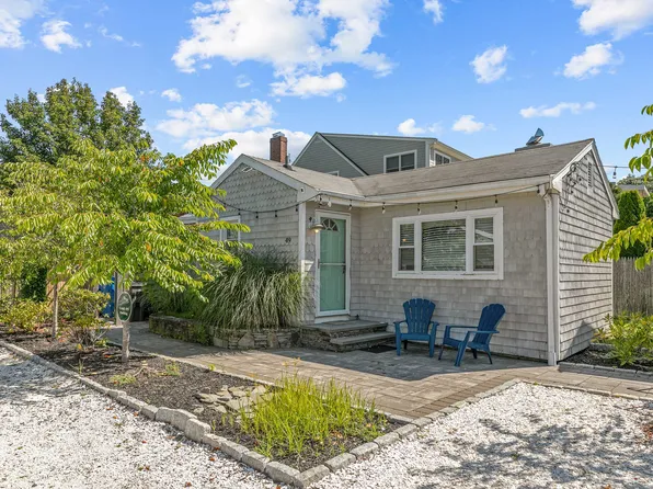 43 Ellery Ave, Middletown, RI