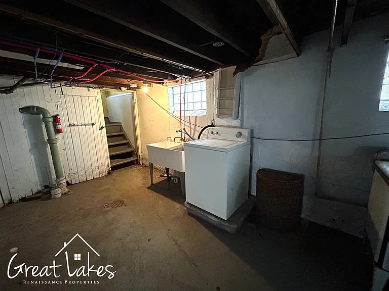 2716 Belmont St — Photo 12