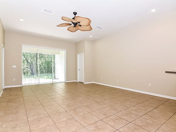 5th image of 7841 Grasmere Dr