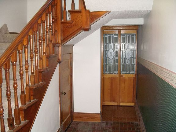 Entry way