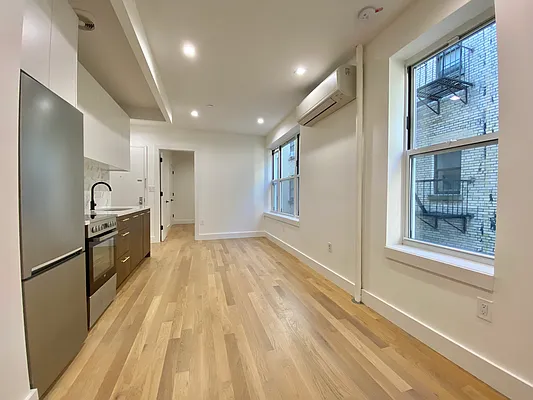 Rented by Simply Brooklyn Realty Inc | media 3