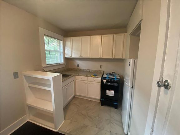 2nd image of 1630 Holman St APT 14