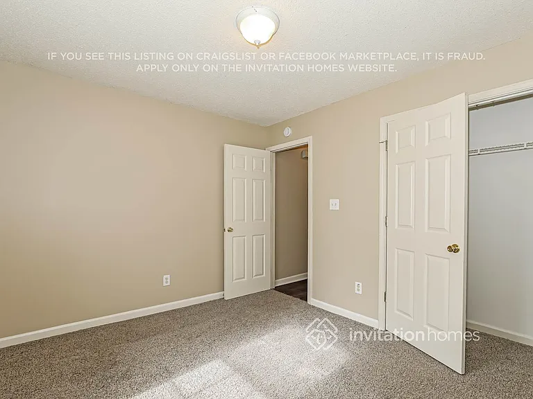 1406 N Hampton Dr — Photo 13
